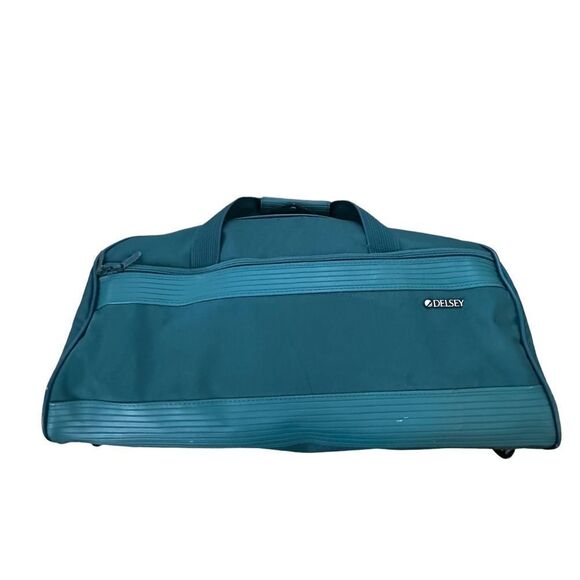 Delsey ~ Green Overnight/Duffle Bag ~ Gently used ~ shoulder strap included - Picture 1 of 12